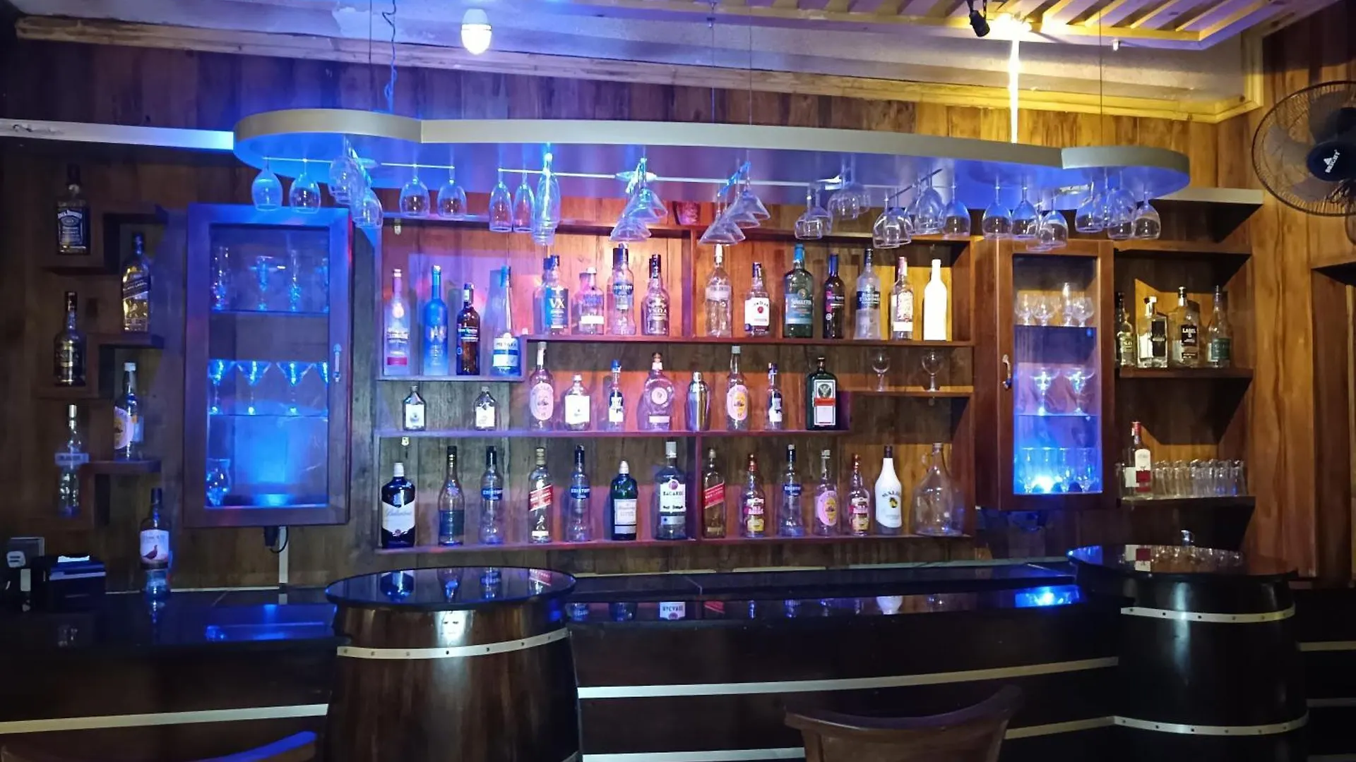 Oleesha Hotel & Restaurant 니곰보 3*,  스리랑카