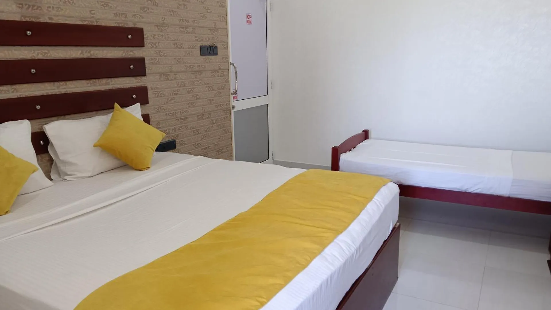 Oleesha Hotel & Restaurant 니곰보 스리랑카