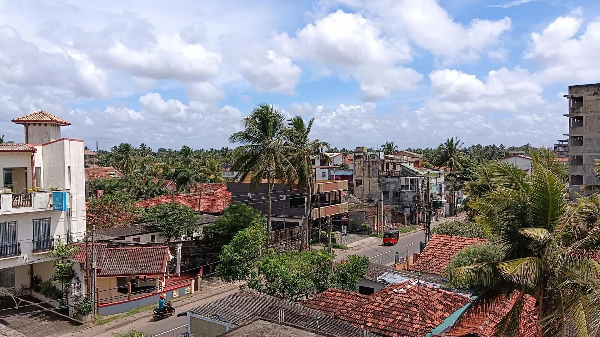 Oleesha Hotel & Restaurant Negombo