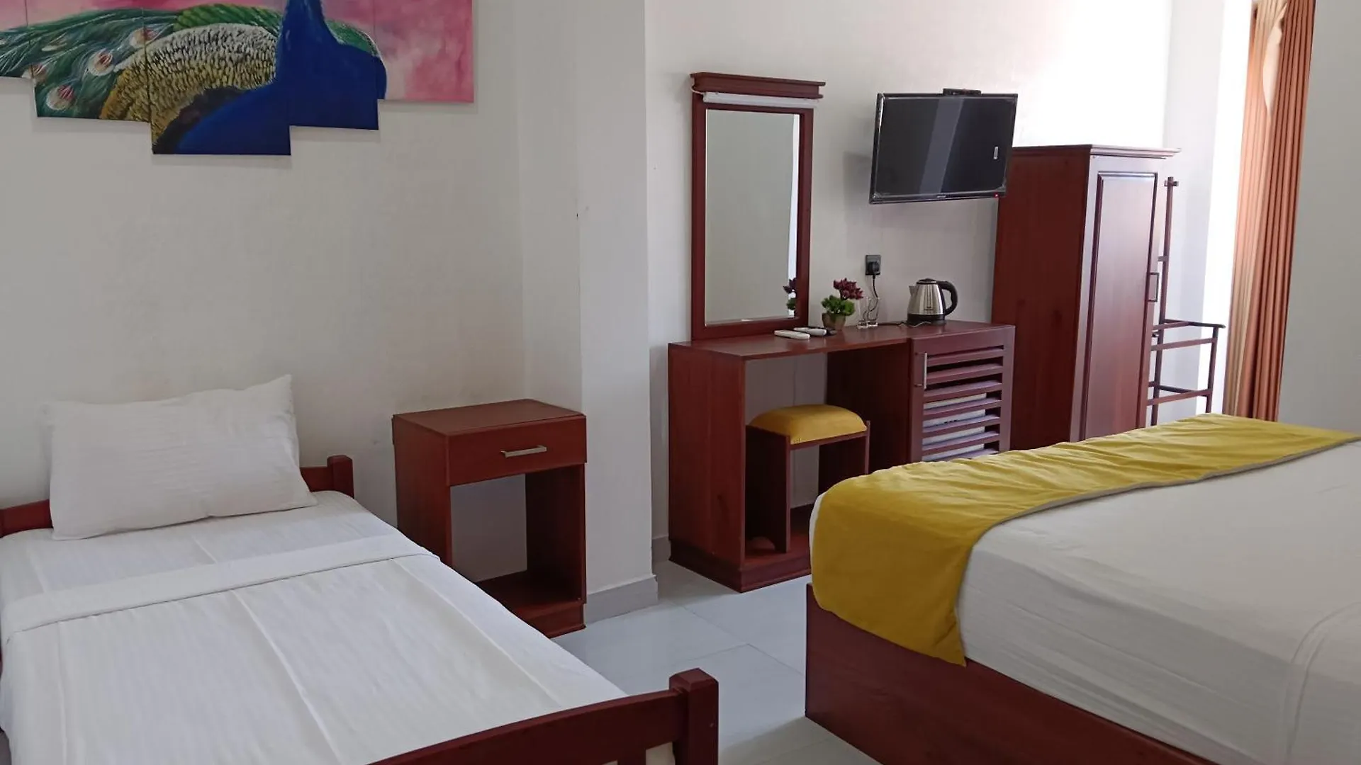 Oleesha Hotel & Restaurant Negombo